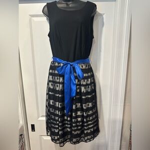 Elegant Black Dress with Blue Bow Accent